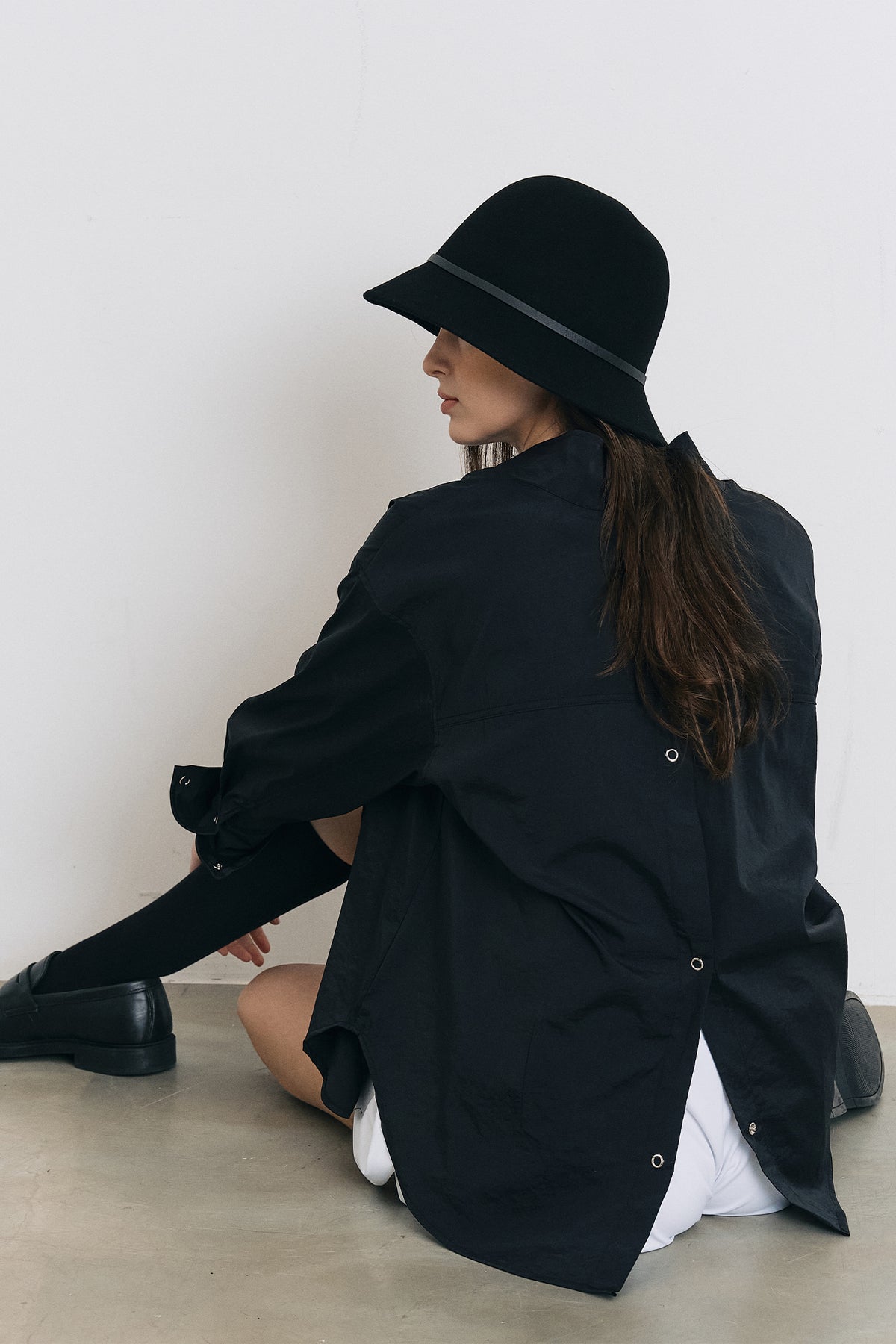 バックスリット ウィンドブレーカーシャツ（ブラック）